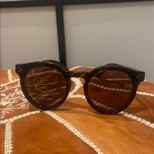 Illesteva sunglasses - from aritzia